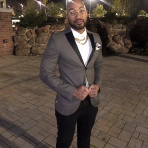 Meet your Posher, Deanthony